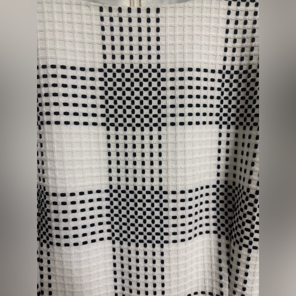 Talbots Black White Check A-line Shift Dress Size 4 Knee Length Sleeveless - Picture 3 of 8